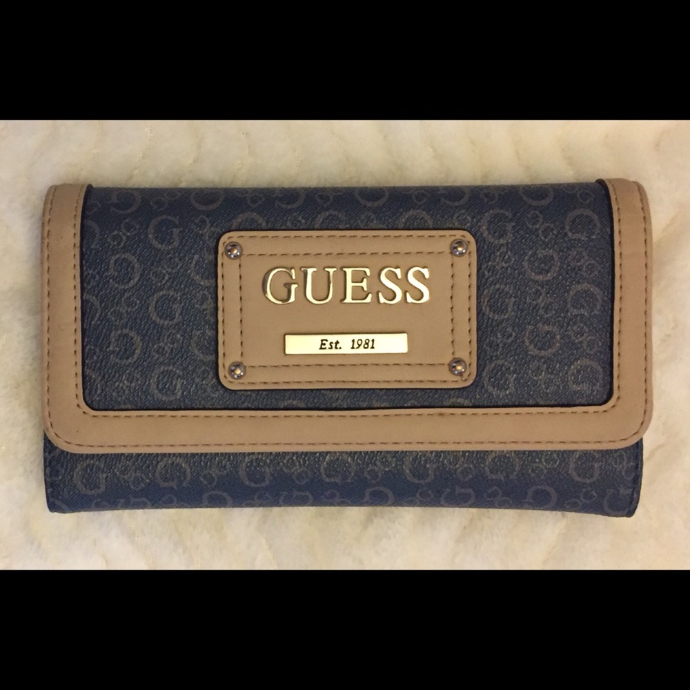 Guess Wallet